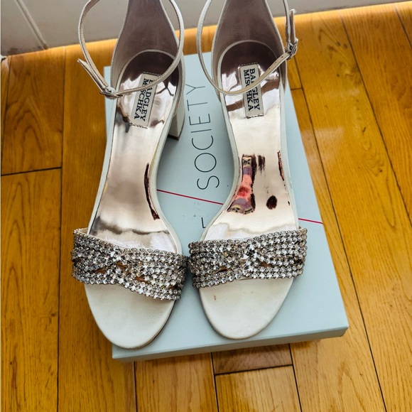 Badgley Mischka Cream Heels with Embellished Strap - Picture 4 of 5